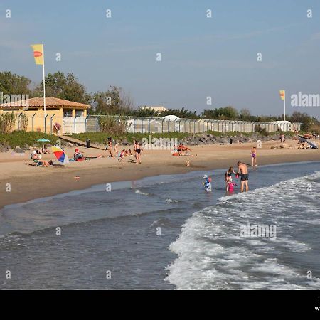 Camping Carabasse Vias Plage. Экстерьер фото